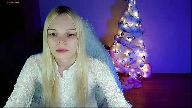 Emily Nyaffee online show from December 2024 10:20:01 PM
