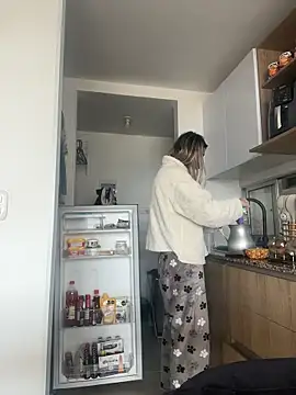 Ameellie online show from March 2026 04:24:02 PM