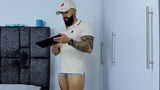 Zack Froone online show from February 2025 05:13:02 PM