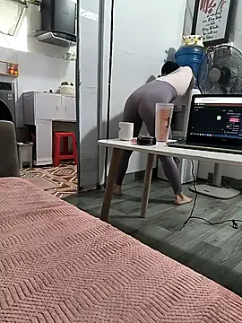 I AM NOT A SLUT online show from March 2026 03:00:02 AM