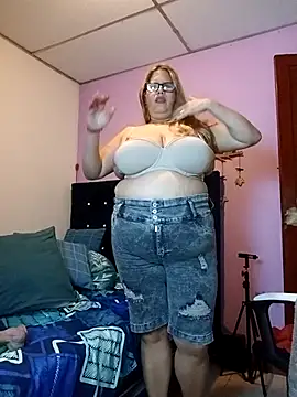 EllisW8 online show from February 2026 11:25:01 PM