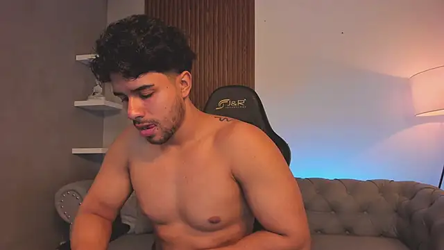 liam collins21 online show from February 2026 11:55:01 AM