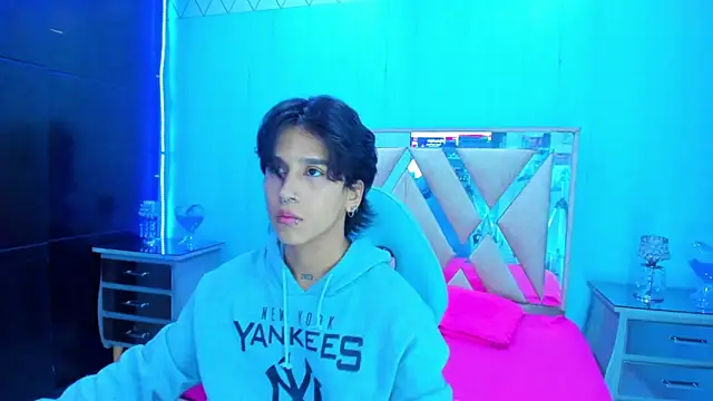 alex 477 online show from February 2026 11:42:02 AM