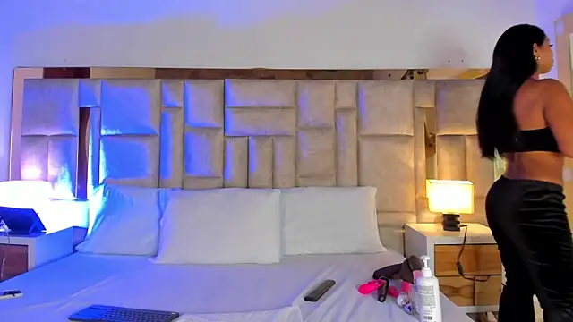 Miss Abigail  online show from February 2026 12:48:02 PM