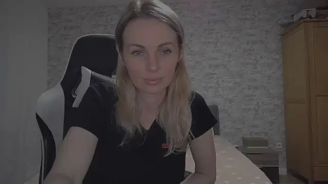 Snapshot of AlissonBia chatting on February 2026 10:06:01 PM AlissonBia online show from February 2026 10:06:01 PM