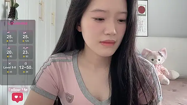 Snapshot of rose-u chatting on June 2026 01:09:01 AM rose-u online show from June 2026 01:09:01 AM
