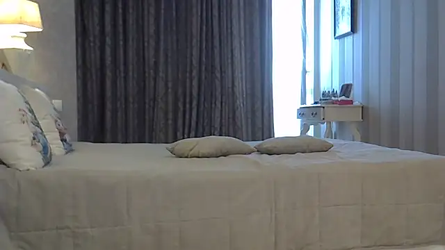 ZarinaSwift online show from March 2026 04:50:01 AM