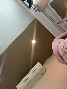 AmmyHot online show from April 2026 04:07:02 AM