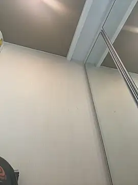 AmmyHot online show from April 2026 02:40:02 AM