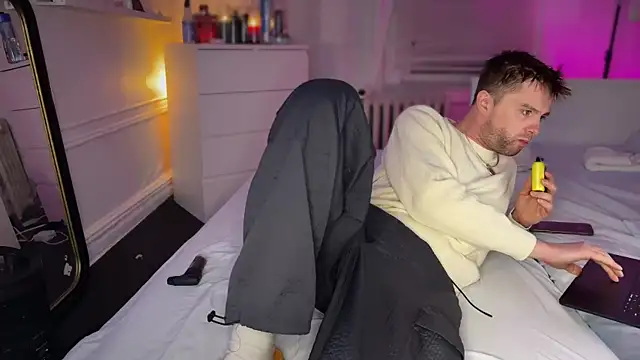 CupidZass online show from February 2026 10:48:01 PM