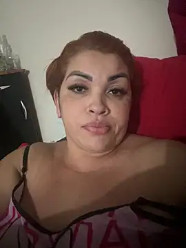 Bruninhaa34 online show from April 2026 10:00:02 PM