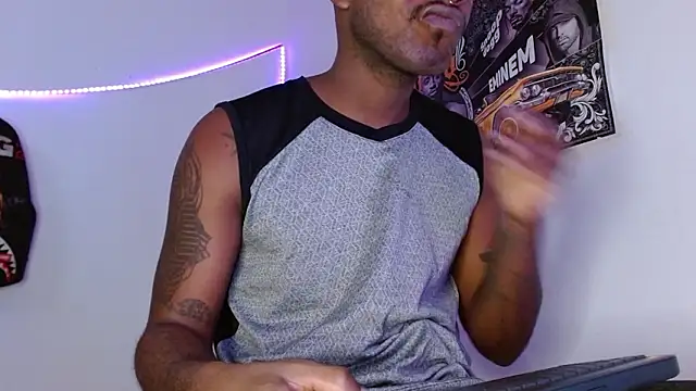 king  Black online show from February 2026 05:53:02 PM