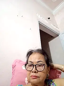 Hotestlove online show from April 2026 01:22:01 PM