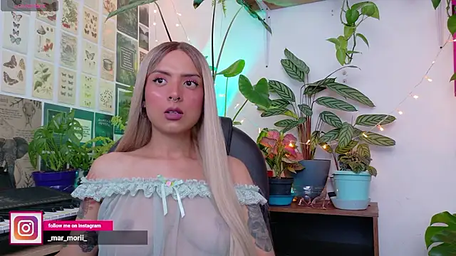 Yeriawaddell  online show from February 2026 10:02:02 PM