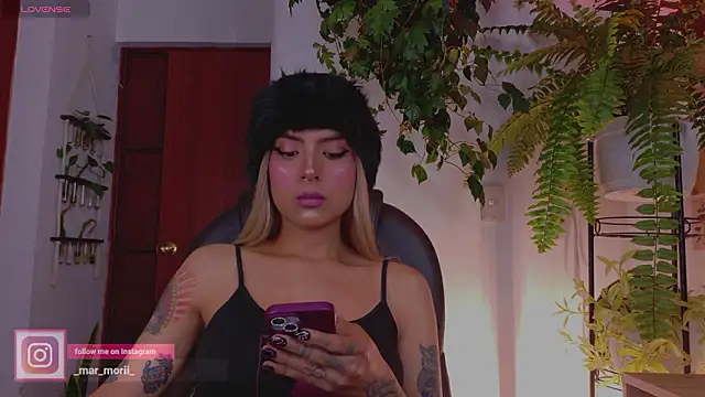 Yeriawaddell  online show from March 2026 12:10:01 AM