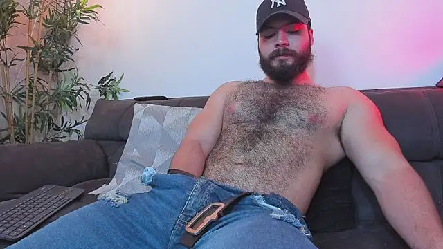 Snapshot of SebastianVilla_ chatting on June 2026 12:15:02 AM SebastianVilla online show from June 2026 12:15:02 AM