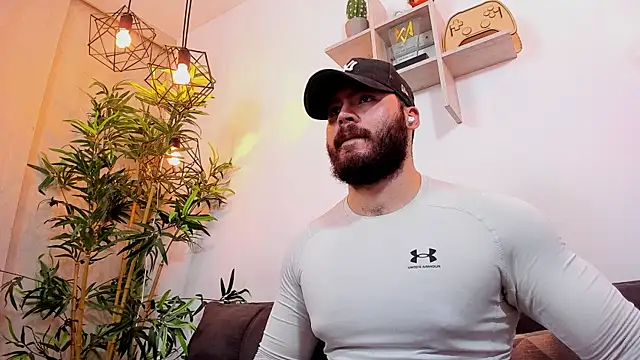 Snapshot of SebastianVilla_ chatting on July 2026 10:01:02 PM SebastianVilla online show from July 2026 10:01:02 PM