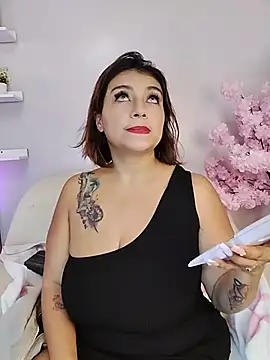 MrsFoucher online show from July 2026 11:18:02 PM