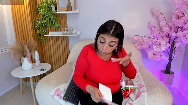 MrsFoucher online show from July 2026 11:04:02 PM