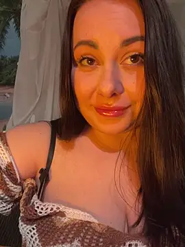 DaisyStreet online show from April 2026 07:58:02 PM