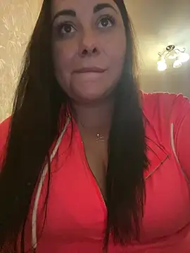 Snapshot of DaisyStreet chatting on July 2026 10:47:01 PM DaisyStreet online show from July 2026 10:47:01 PM