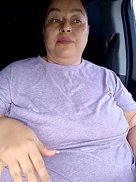 Snapshot of _SweetDsire_ chatting on October 2025 04:02:02 PM SweetDsire online show from October 2025 04:02:02 PM