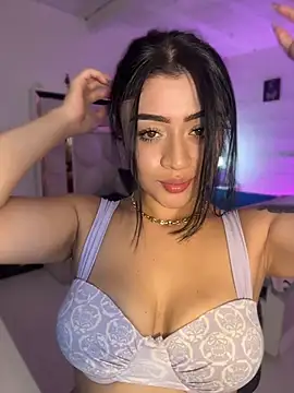 lucianaroy online show from July 2026 03:09:02 AM