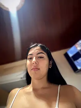 MarianaBenz online show from April 2026 12:13:02 AM