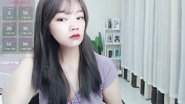 Snapshot of Jenny-Z chatting on February 2025 02:15:01 AM Jenny-Z online show from February 2025 02:15:01 AM