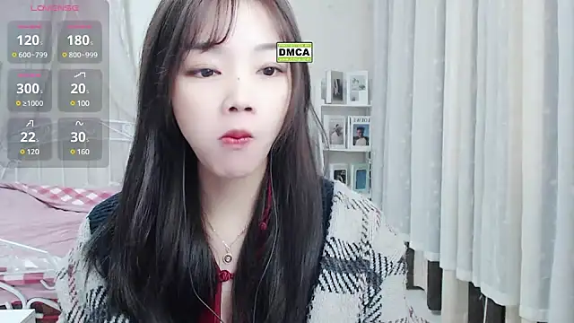 Snapshot of Jenny-Z chatting on February 2025 02:07:02 AM Jenny-Z online show from February 2025 02:07:02 AM