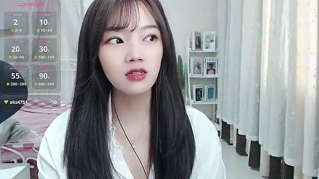 Snapshot of Jenny-Z chatting on March 2025 02:15:01 AM Jenny-Z online show from March 2025 02:15:01 AM