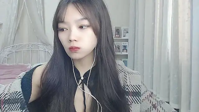 Snapshot of Jenny-Z chatting on November 2025 02:22:02 AM Jenny-Z online show from November 2025 02:22:02 AM