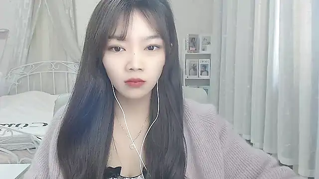 Snapshot of Jenny-Z chatting on November 2025 02:15:02 AM Jenny-Z online show from November 2025 02:15:02 AM