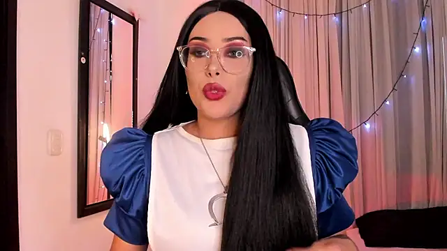 Snapshot of willow_poisson chatting on June 2026 06:00:02 PM willow poisson online show from June 2026 06:00:02 PM