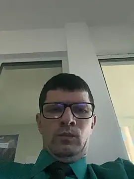 Juliano2289 online show from April 2026 06:10:01 PM