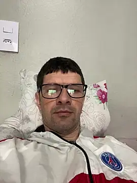 Juliano2289 online show from June 2026 04:28:02 PM