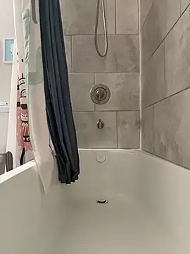 StrokinSnowman online show from July 2026 06:48:02 PM
