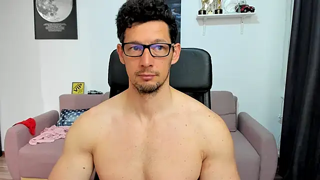 BrutusK08 online show from April 2026 07:11:02 AM