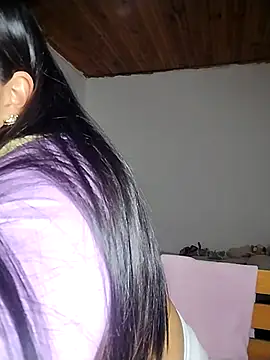 Snapshot of KATYGONZALEZ chatting on May 2026 01:02:04 AM KATYGONZALEZ online show from May 2026 01:02:04 AM