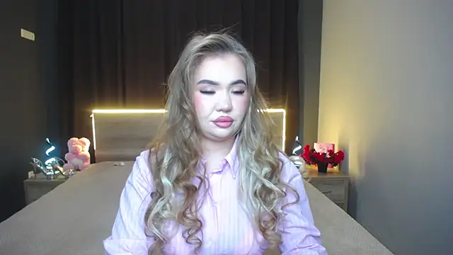 Snapshot of StacyYellig chatting on February 2026 08:59:01 PM StacyYellig online show from February 2026 08:59:01 PM