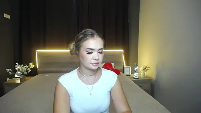 StacyYellig online show from July 2026 08:25:01 PM
