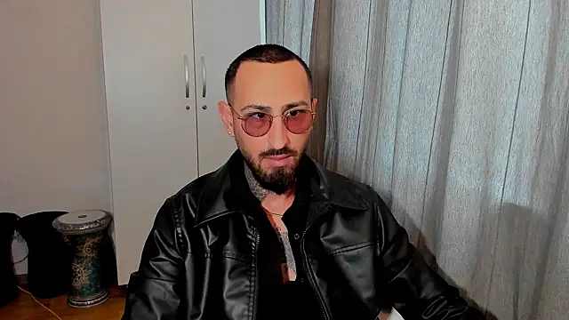 Baddfuckerr online show from January 2025 07:15:01 AM