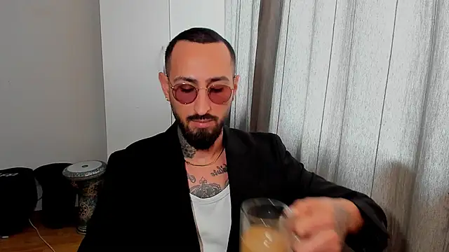 Baddfuckerr online show from January 2025 12:06:02 PM