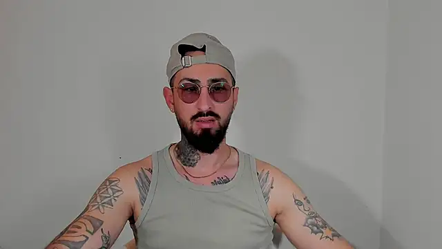 Baddfuckerr online show from January 2025 07:20:01 PM