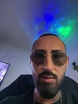 Baddfuckerr online show from July 2026 02:20:02 AM