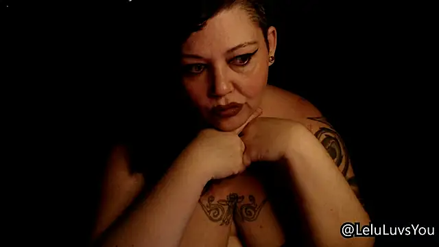 LeluLuvsYou online show from April 2026 06:42:02 AM