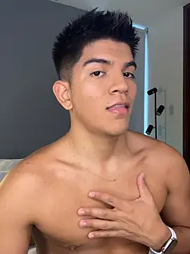 santiago 01 online show from March 2026 09:19:01 PM