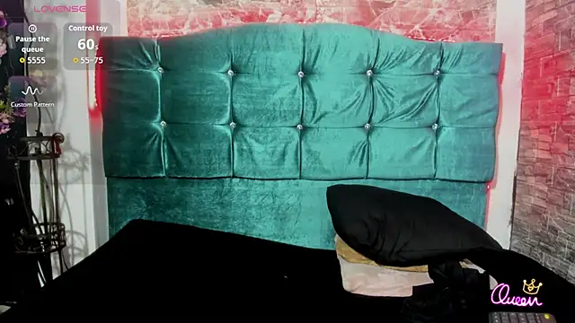 Cloee66 online show from April 2026 02:25:01 PM