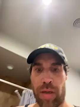 Snapshot of ucbryson chatting on February 2026 04:09:01 AM ucbryson online show from February 2026 04:09:01 AM