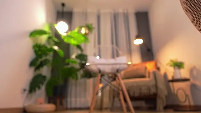 Miss beee online show from April 2026 11:14:01 PM